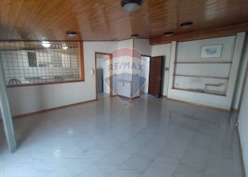 Stanza vuota - Quadrilocale Via Anna Magnani
 
11, Vairano Patenora - foto 3