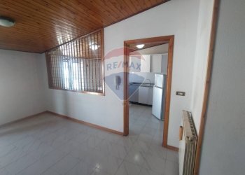 Stanza vuota - Quadrilocale Via Anna Magnani
 
11, Vairano Patenora - foto 8