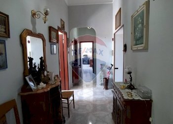 Hall / corridoio - Quadrilocale Via Misericordiella
 
26, Napoli - foto 5