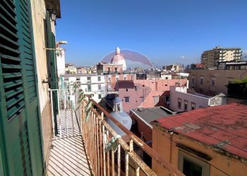 Balcone - Quadrilocale Via Misericordiella
 
26, Napoli - foto 22