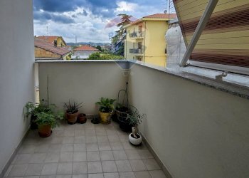 balcone camera - Quadrilocale via vienna
 
1, San Giovanni Teatino - foto 20