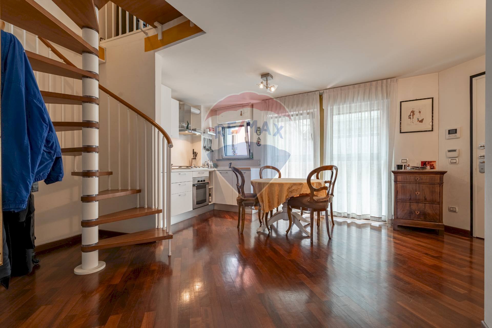 Sala da pranzo - Appartamento Viale Premuda
 
40, Milano - foto 1