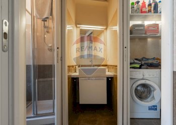 Lavanderia - Two-room apartment Viale Premuda
 
40, Milano - photo 13