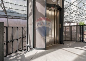 Ricezione / Lobby - Two-room apartment Viale Premuda
 
40, Milano - photo 16