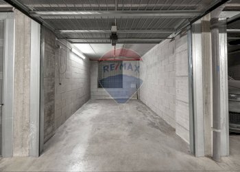 Parcheggio - Two-room apartment Viale Premuda
 
40, Milano - photo 30