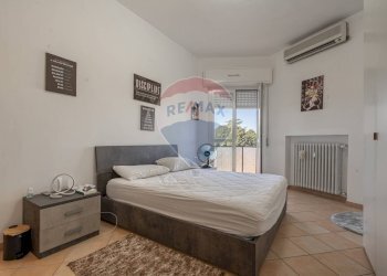 \nCamera / camera da letto\n - Appartamento Via Giuseppe Verdi
 
598, Caronno Pertusella - foto 9
