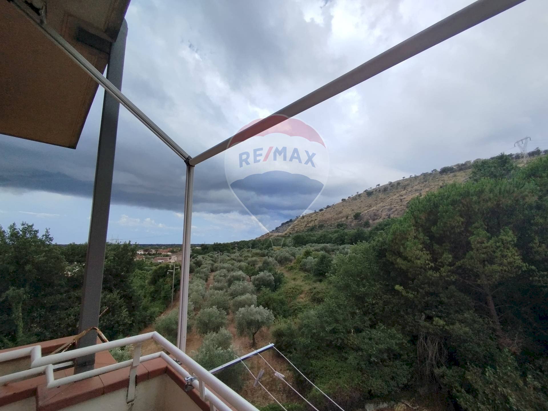 Vista delle montagne - Trilocale Santi Cosma e Damiano - foto 3