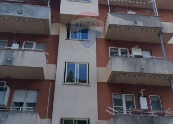 Edificio all\'aperto - Trilocale Santi Cosma e Damiano - foto 1