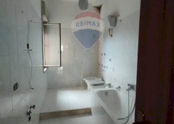 Bagno - Trilocale Santi Cosma e Damiano - foto 6