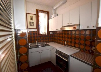 Foto 14 - Trilocale via del Roccolo
 
42, Laveno-Mombello - foto 14