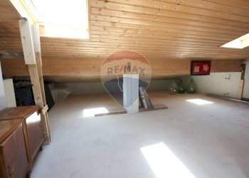 Parcheggio - Independent house Piazza San Giovanni
 
2, Cusino - photo 19