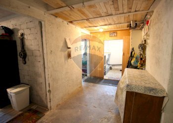 Hall / corridoio - Independent house Piazza San Giovanni
 
2, Cusino - photo 24