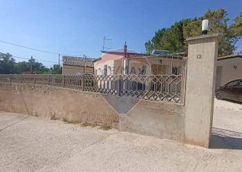 Edificio all\'aperto - Villa c/da petraro
 
12, Chiaramonte Gulfi - foto 46