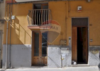 Edificio all\'aperto - Locale Commerciale via solferino
82, Ragusa - foto 2