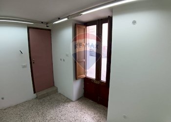 Stanza vuota - Locale Commerciale via solferino
82, Ragusa - foto 3