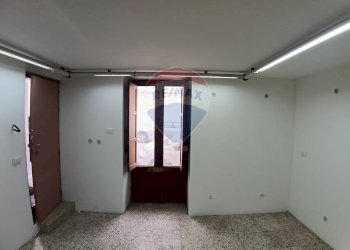 Stanza vuota - Locale Commerciale via solferino
82, Ragusa - foto 4