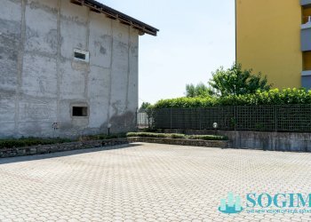 Cortile interno - Shop Via Varesina
 
58, Como - photo 17