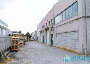 Esterno_1 - Capannone Via caduti di nassirya
 
12, Binago - foto 2