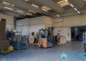 Interno_8 - Capannone Via caduti di nassirya
 
12, Binago - foto 14