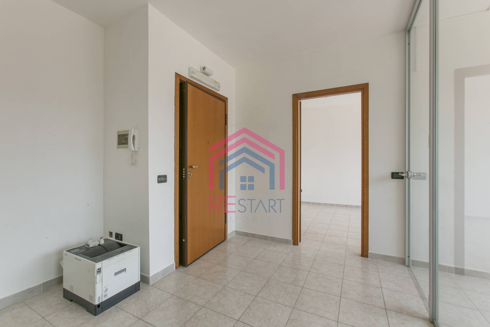 Foto 3 - Ufficio Via Castelli Romani
 
41, Pomezia - foto 3