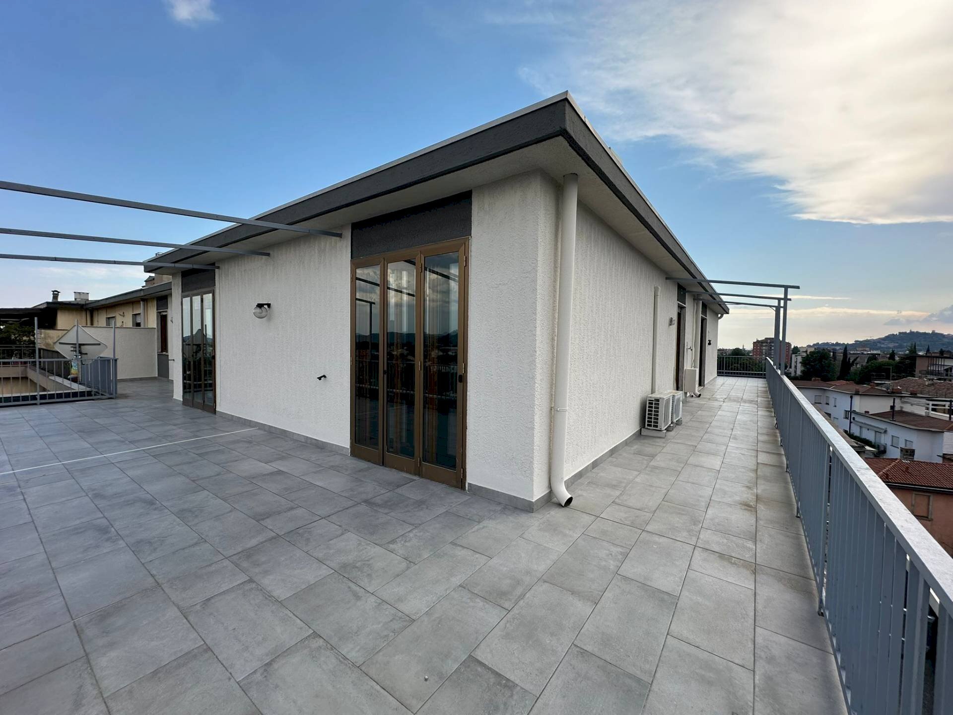 Foto 1 - Attico piazza Papa Giovanni XXIII, Torre Boldone - foto 1