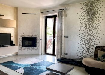 Soggiorno - Villa via Dante Livio Bianco, 10, Caraglio - foto 4