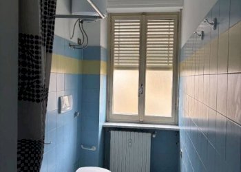 Bagno - Three-room apartment via Acceglio, 2, hamlet Cerialdo, Cuneo - photo 12