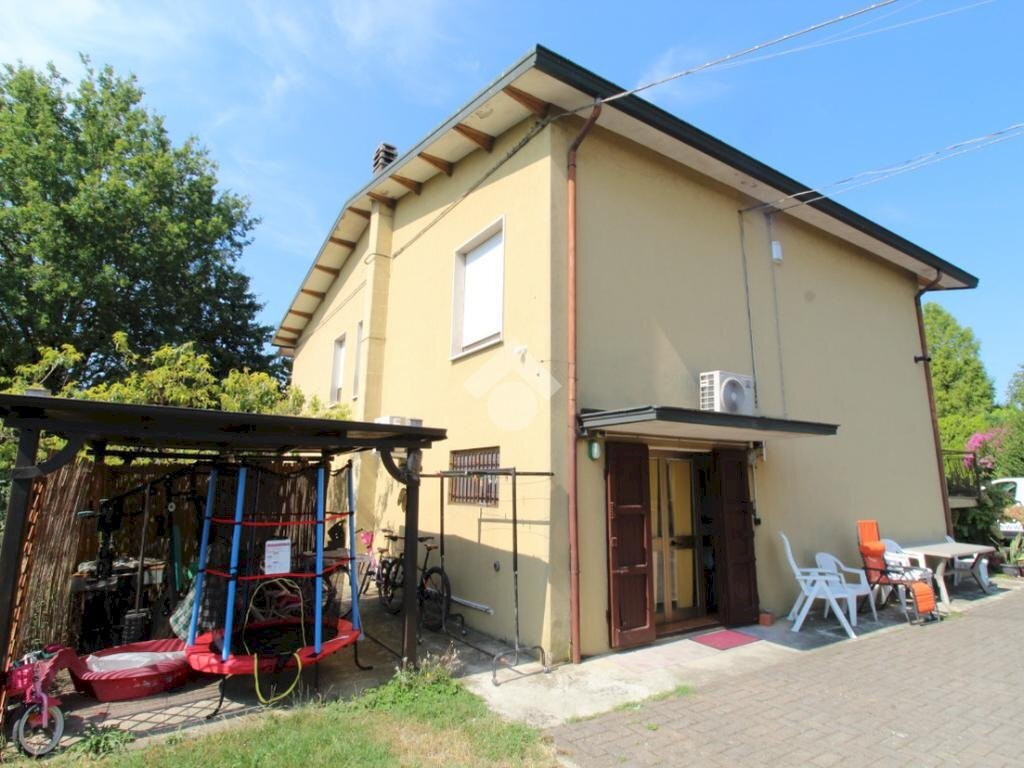 Casa indipendente Via L. Da Vinci, Cadelbosco di Sopra - foto 2