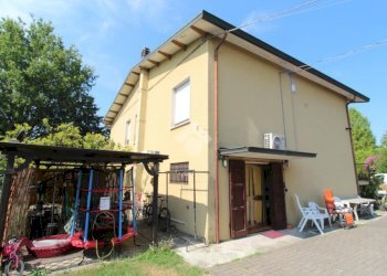 Casa indipendente Via L. Da Vinci, Cadelbosco di Sopra - foto 2