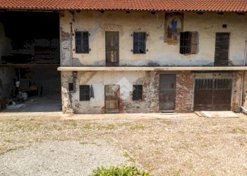 Semi-detached house Via Servour, Revello - photo 5