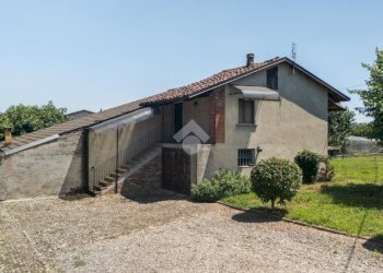 Semi-detached house Via Servour, Revello - photo 16