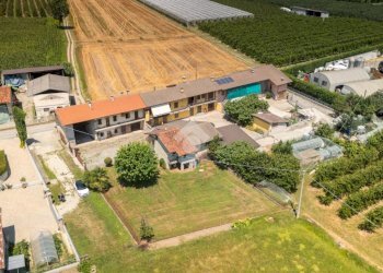 Semi-detached house Via Servour, Revello - photo 28