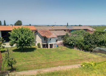 Semi-detached house Via Servour, Revello - photo 29