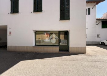 Negozio Via Galileo Galilei, Galliate - foto 1