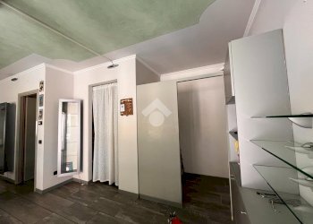 Negozio Via Galileo Galilei, Galliate - foto 10