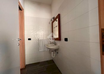 Negozio Via Galileo Galilei, Galliate - foto 27