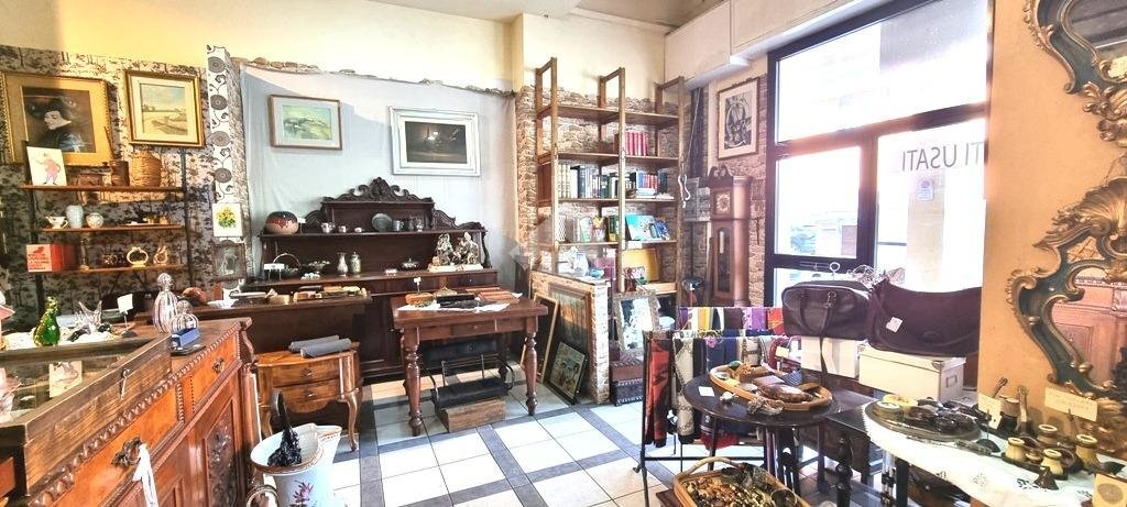 Negozio Via Bellaria, Bologna - foto 1