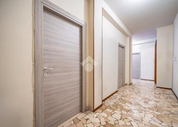 Three-room apartment Strada Antonio Zarotto, Parma (neighborhood Lubiana) - photo 7