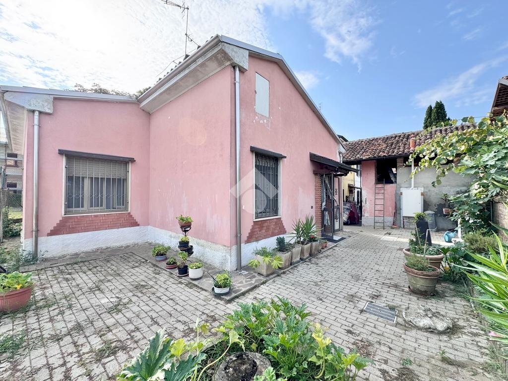 Independent house Vicolo San Martino, Borgarello - photo 1