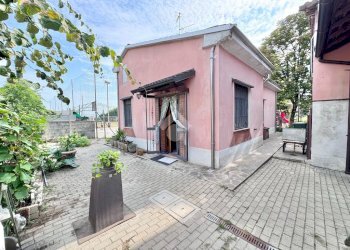 Independent house Vicolo San Martino, Borgarello - photo 21