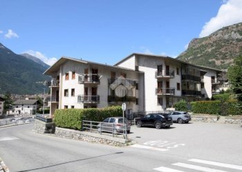 Two-room apartment Via pellissier, Chatillon - photo 1