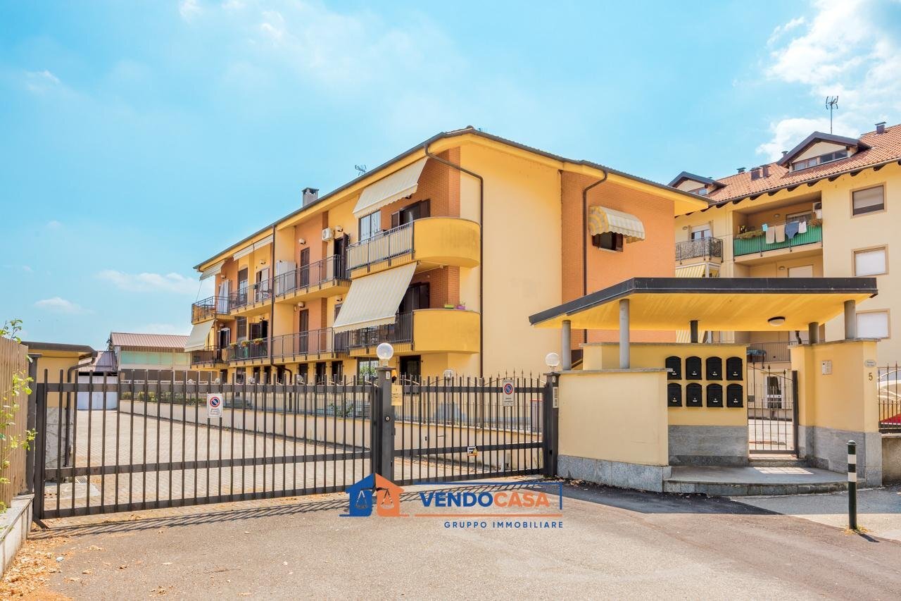 Three-room apartment Airasca - photo 1