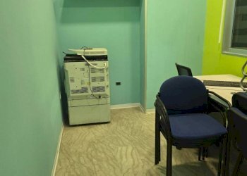 Negozio via Raffaele Libroia, Nocera Inferiore - foto 7