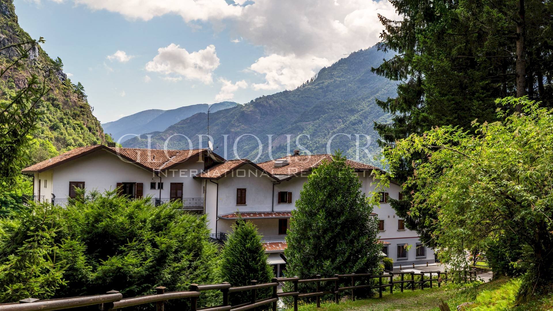 Foto 1 - Stabile - Palazzo Via Alabarde 9, Darfo Boario Terme - foto 1