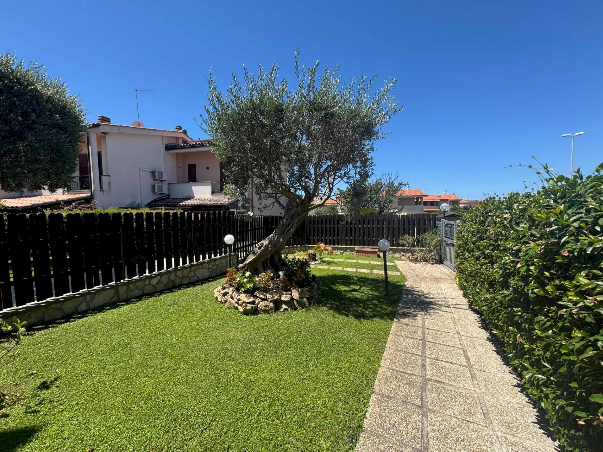 Foto 3 - Villa a Schiera Via Oceano Indiano
 
36, Santa Marinella - foto 3