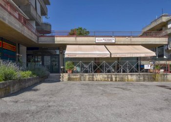 Foto 2 - Attività Commerciale Via Aldo Moro, Comunanza - foto 2