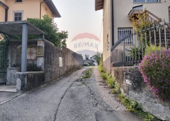 strada di accesso - Terreno edificabile Via Milano, Cocquio-Trevisago - foto 7