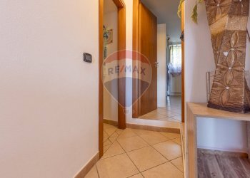 Hall / corridoio - Trilocale Via Dei Fabi
 
10, Cugliate-Fabiasco - foto 6