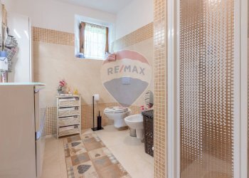 Bagno - Trilocale Via Dei Fabi
 
10, Cugliate-Fabiasco - foto 10