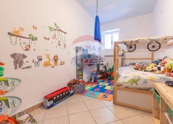 Camera / camera da letto - Trilocale Via Dei Fabi
 
10, Cugliate-Fabiasco - foto 15